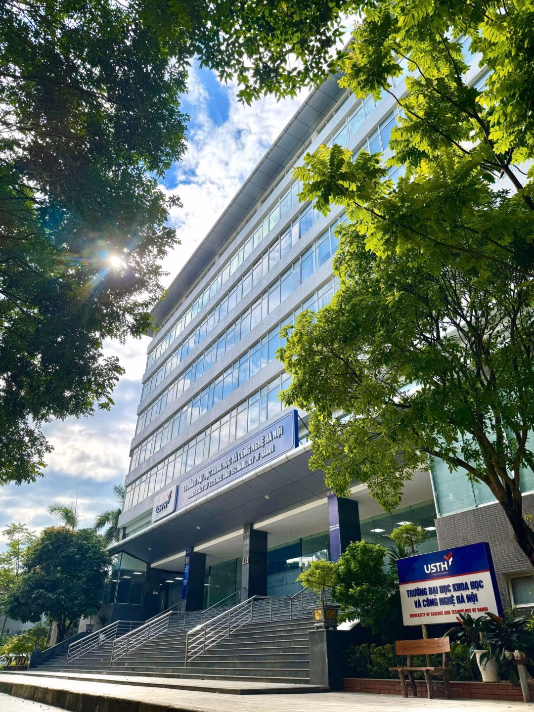 Trường Đại học Khoa học và Công nghệ Hà Nội chú trọng đào tạo chuyên sâu lĩnh vực CNTT